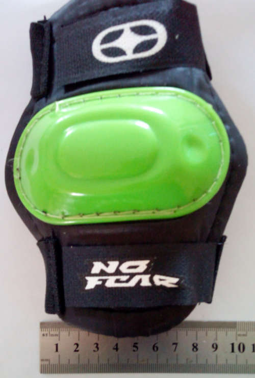 No-Fear Knee & Elbow Padds (Durable For All Active Sports) - Medium (7-11 yrs)