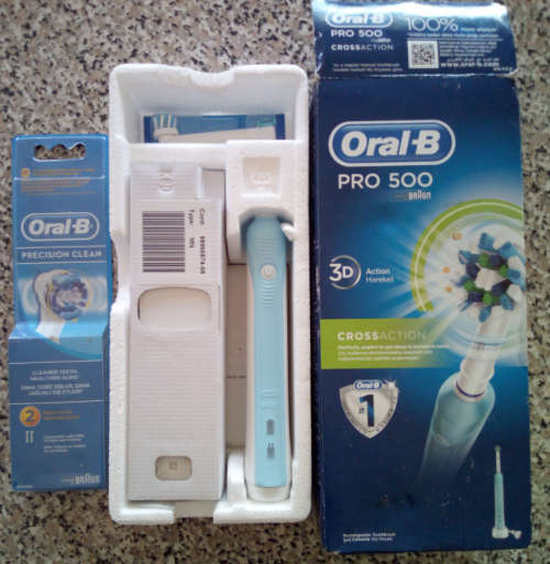 Oral B Pro 500 Crossaction Rechargeable 3D Power Toothbrush