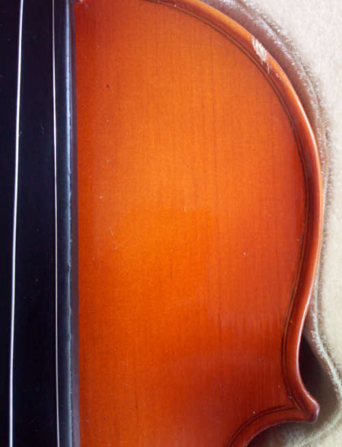 3/4 Violin With Bow & Case + Digital Tuner (Display Unit - As New - Please Read - Cosmetics)