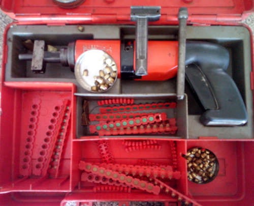 Hilti DX400 Piston Drive Powder Actuated Concrete Nail Gun (Please Read)