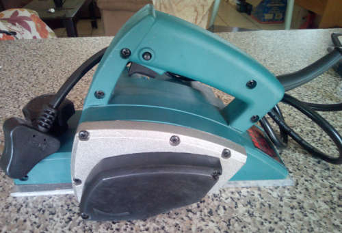 (Please Read - Require Belt) 670w Electric Planer (Display Unit) MDD382