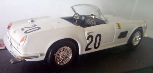 1:43 Highly Detailed Collectable 1960`s 250 Series - Ferrari Die-Cast Model (1 Bid for all 3)