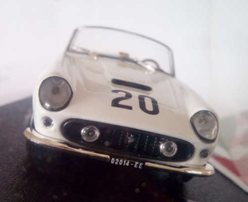 1:43 Highly Detailed Collectable 1960`s 250 Series - Ferrari Die-Cast Model (1 Bid for all 3)