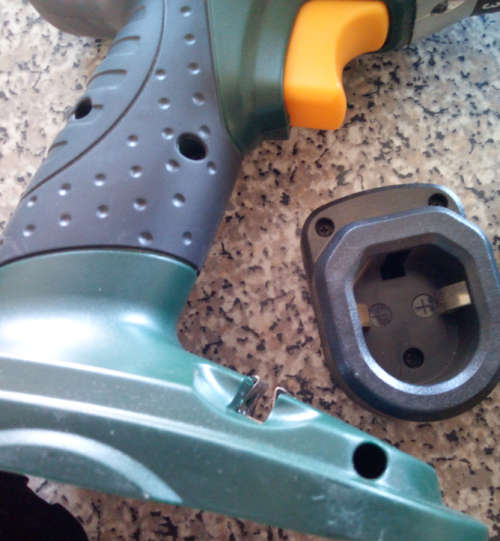 (Spares/Restoration) Ryobi 12V Cordless Driver Drill (HCD-12) - Display - Box Wear - 1 bid for both