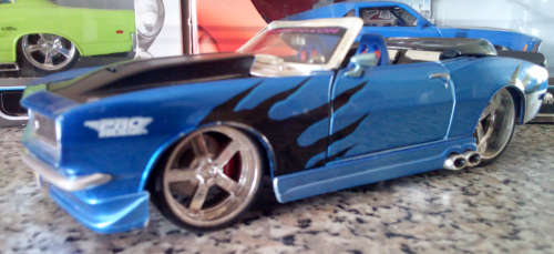 1:24 Maisto Custom Die-Cast 60 & 70`s Plymouth, Mustang & Camaro SS