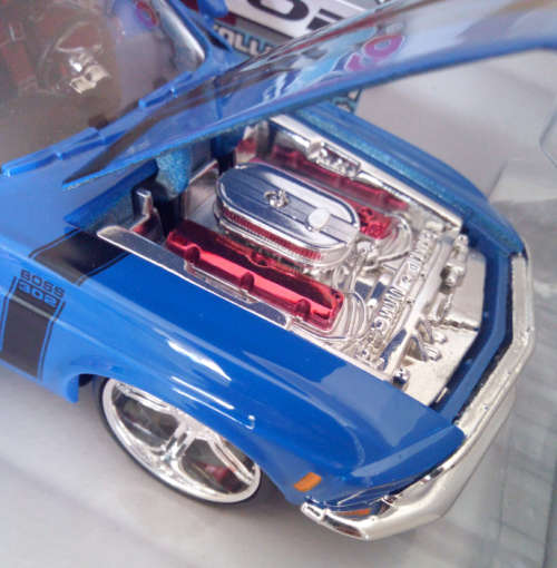 1:24 Maisto Custom Die-Cast 60 & 70`s Plymouth, Mustang & Camaro SS