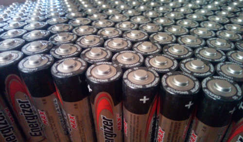 1.5V Energizer Max AA Batteries (1 Bid for 12 pieces) - Please Read