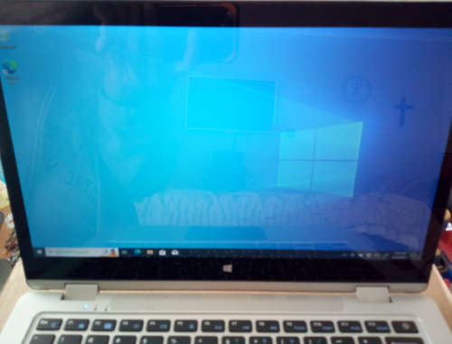 Mecer Guru Touchscreen Notebook (Please read - no battery - 100% working order)