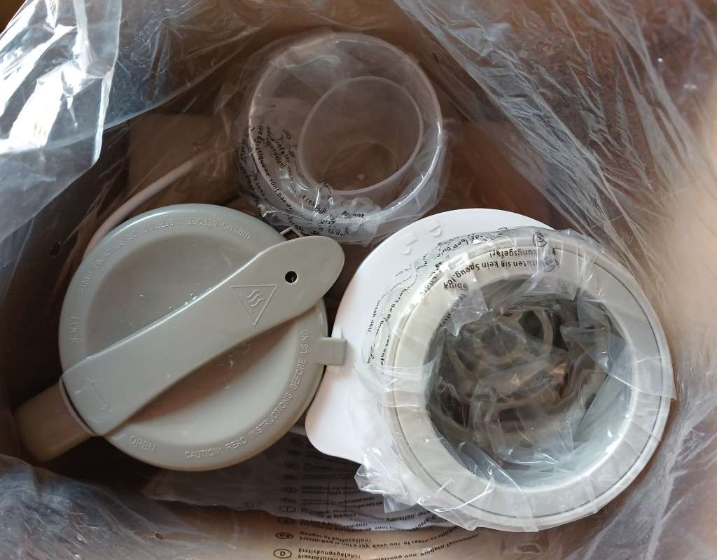 Nuvita Pappasana Vapor Combo 6-in-1 Food Processor, Steamer & Bottle Warmer (Plug Change)