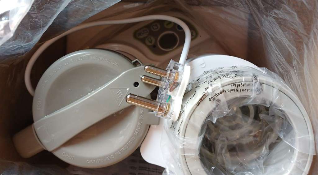 Nuvita Pappasana Vapor Combo 6-in-1 Food Processor, Steamer & Bottle Warmer (Plug Change)