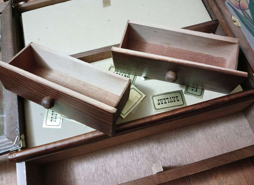 12 Bottle Vintage Wooden Wall Spice Cupboard (Box aged)