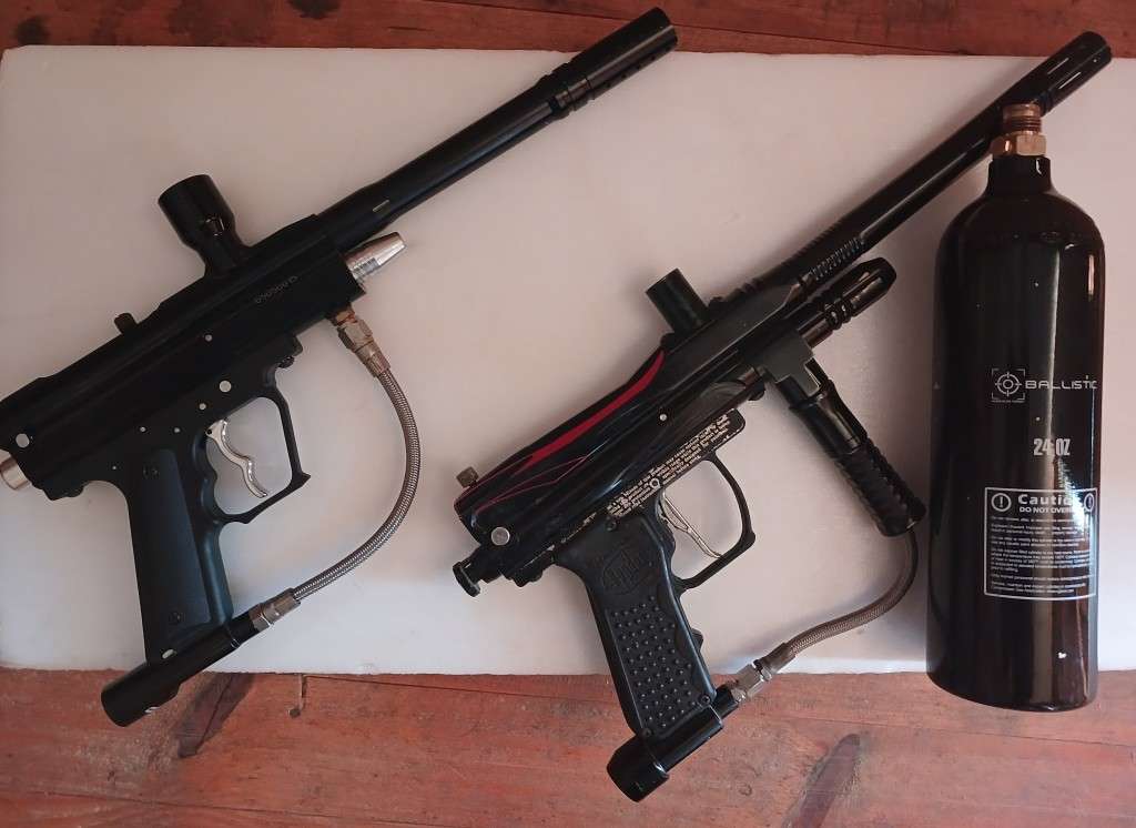 Paintball rifles x 2 plus 24oz cannister (Spares or Restoration)
