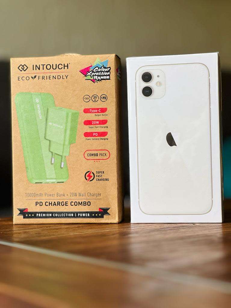 Brand New Sealed iPhone 11 128GB with Powerbank and PD Fast Charger