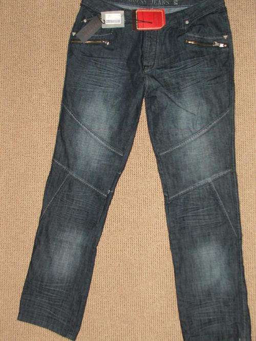 Fashion Guess Size 34 Jeans  *R1200*