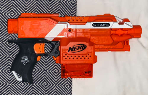 7 x Nerf Guns