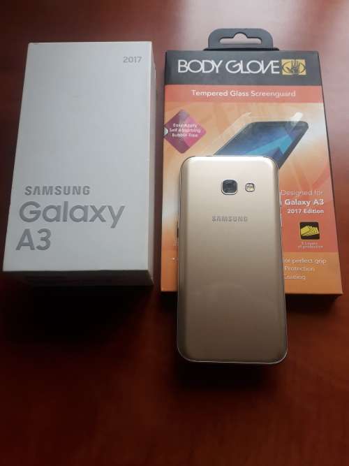 Samsung Galaxy A3 2017 As New Cond in Box (asking below 1/2 the original new price) Open all Network