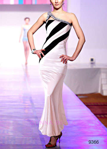 Zodia Amara Evening Dress Size 8