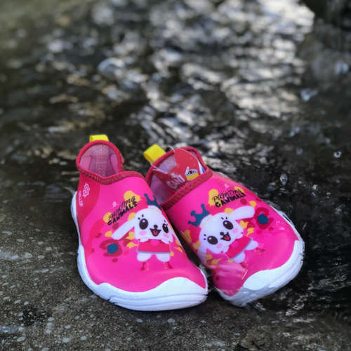 *In Stock*Kids water shoes Canimals Swimming Shoes , Beach Shoe Anti slip featuring Mimi in pink