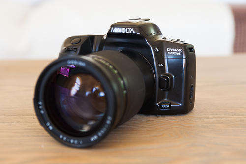 Minolta DYNAX 500si plus 3 lenses