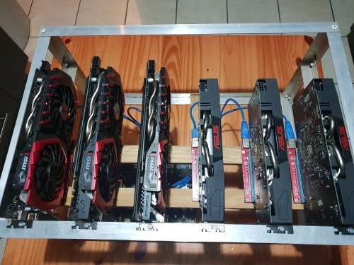 6 x unidentified MSI and ASUS graphic cards ( GPU MINER )
