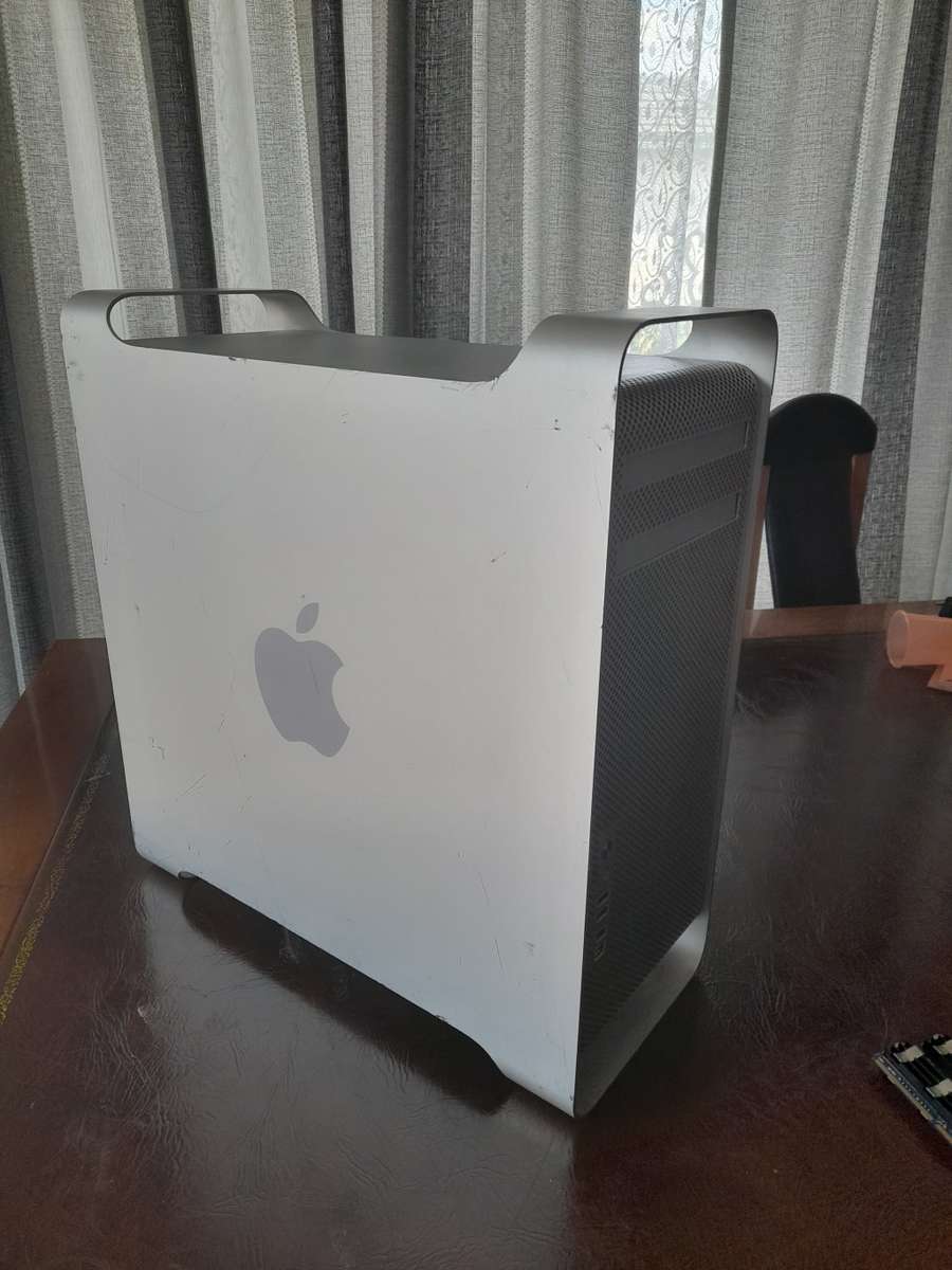 Mac Pro (Ram: 8gb CPU: xeon 5130 x2 (2.0qx) GPU: 7300GT)