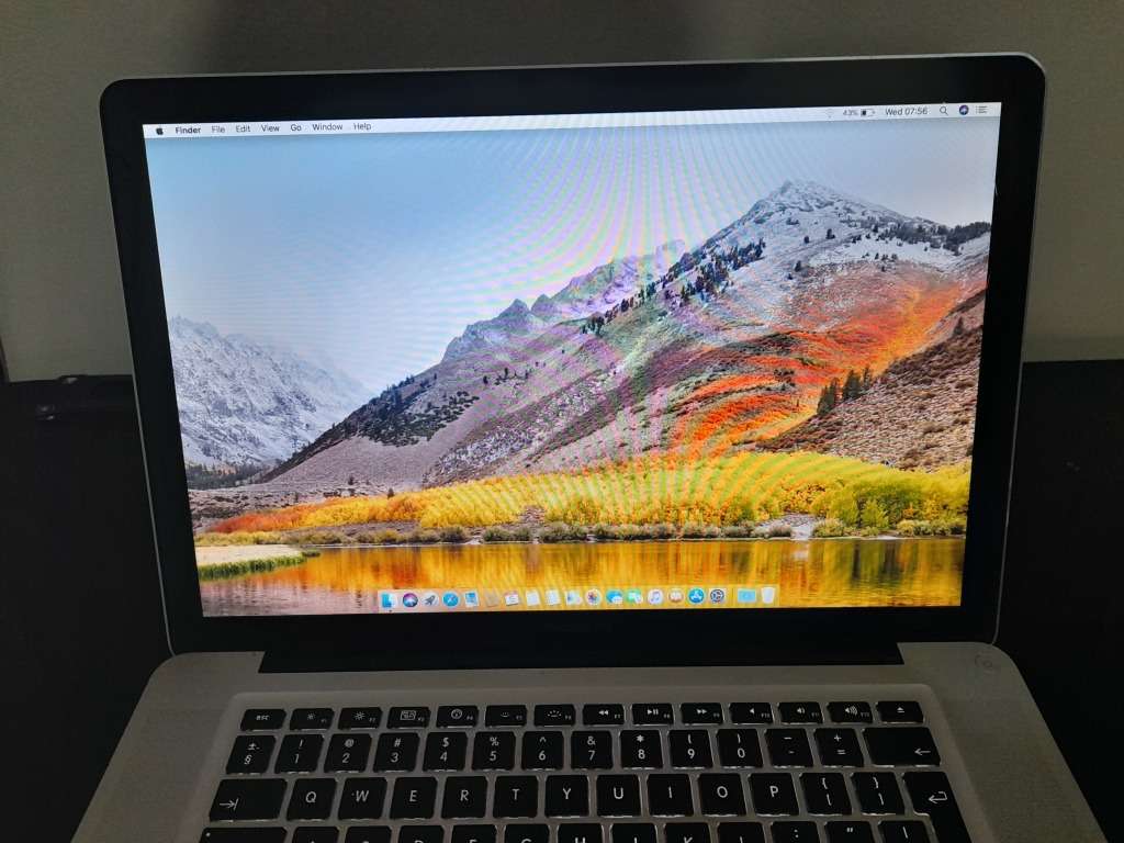 15 INCH Macbook Pro Core i7