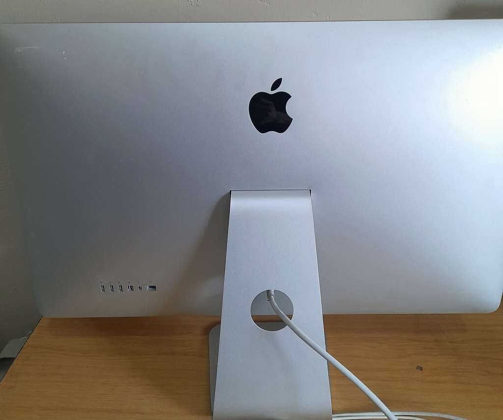 27 inch APPLE Thunderbolt Display