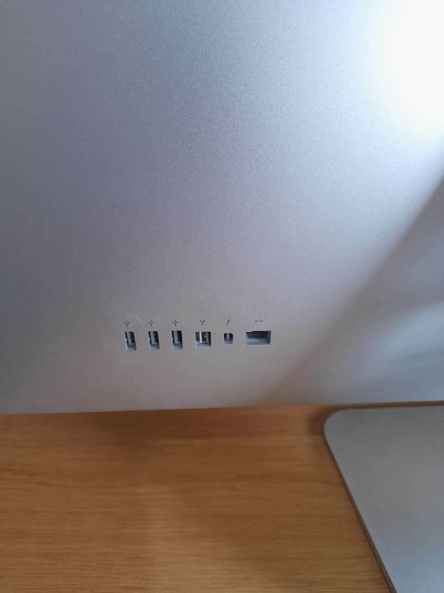 27 inch APPLE Thunderbolt Display