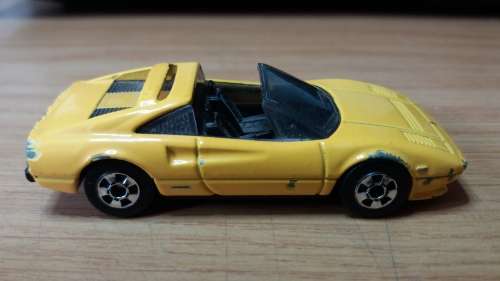 Hotwheels: Ferrari 308 GTS Quattrovalvole (2012 Ferrari 5 Pack)