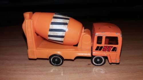 Express Wheels: Cement Mixer - (Mighty Machines) Die Cast Model
