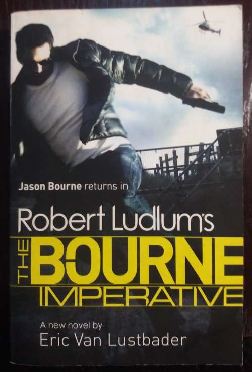 Books: The Bourne Imperative (Robert Ludlum`s) - by Eric Van Lustbader