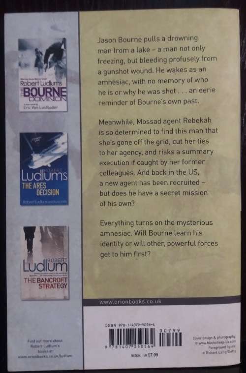 Books: The Bourne Imperative (Robert Ludlum`s) - by Eric Van Lustbader