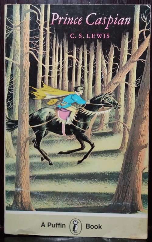 Books: Prince Caspian - C.S Lewis (Puffin, 1973)