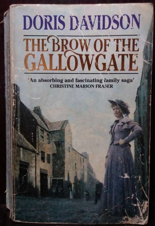 The Brow of the Gallowgate - Doris Davidson