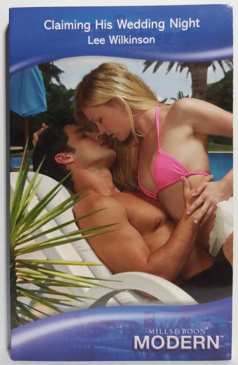 Mills & Boon: Claiming His Wedding Night - Lee Wilkinson  (Small Paperback)
