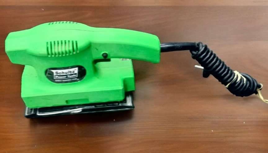 Schultz 135w Sheet/Belt Sander  *Retails @ R349*