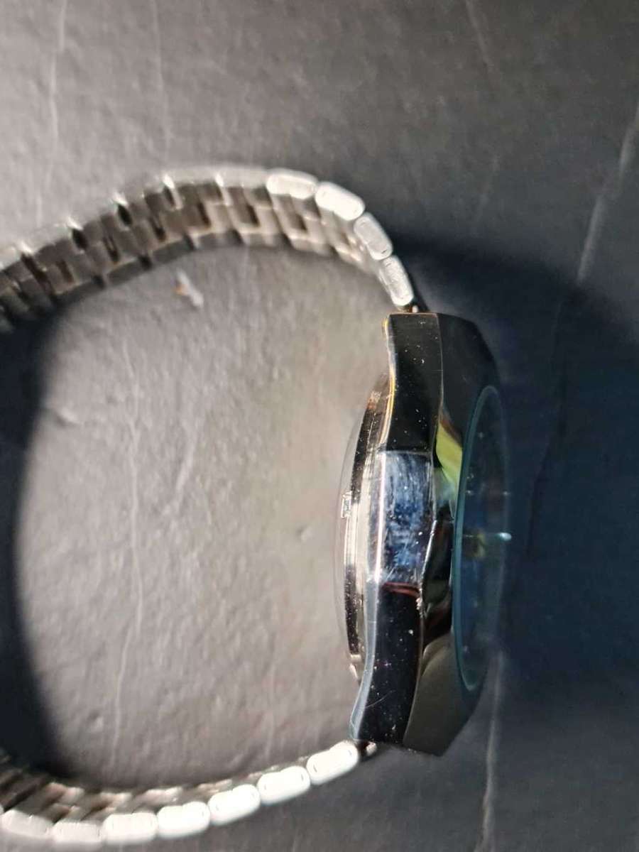 Stunning Vintage Orient 3 Star Blue dial automatic in near new condition.