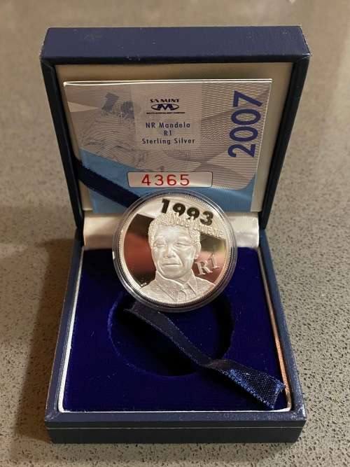 Stunning RSA 2007 Mandela Silver Protea R1 (Original Casing)