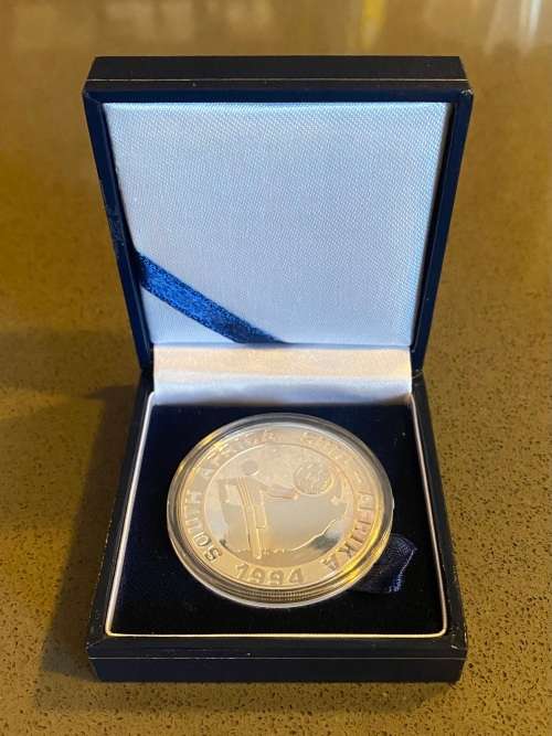 Brilliant RSA 1994 Soccer Proof Silver R2 - 1 oz