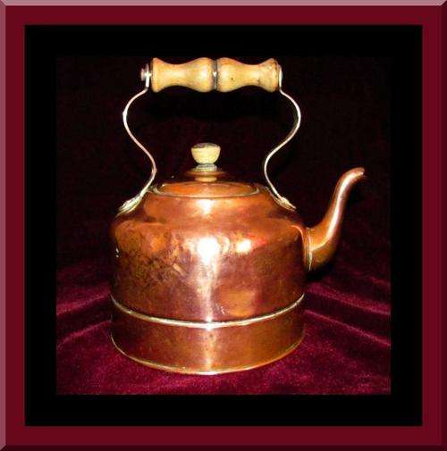 COLLECTABLE!!! ONE OF THE EARLIEST ELECTRIC KETTLES, EXQUISITE LITTLE COPPER KETTLE - ENGLAND