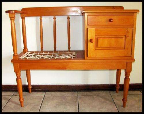 OH SO VINTAGE!!! EXQUISITE BEAUTIFULLY DETAILED SOLID YELLOW-WOOD VINTAGE TELEPHONE STAND