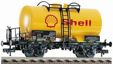 Fleischmann Tank Wagons with brake platform (6x) HO