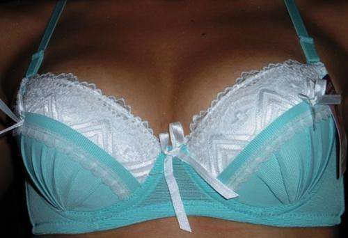 Sexy playful light green bra; 34B