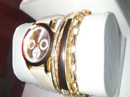 Hallmark Ladies Gold Box Set