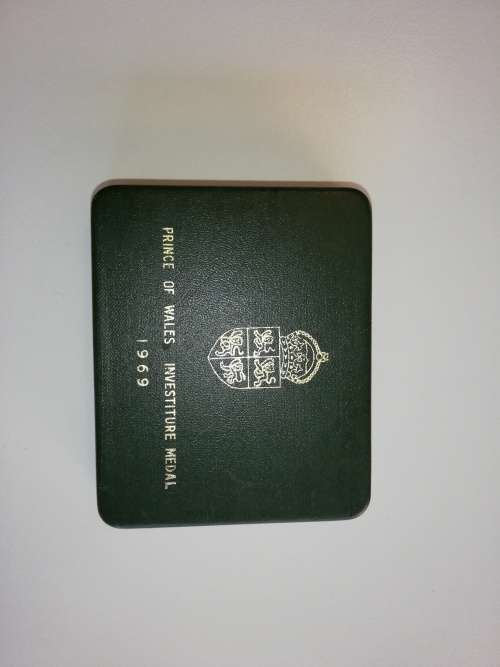 3x Medals and 1x 23kt gold 10 year anniversary 9/11 collectable.