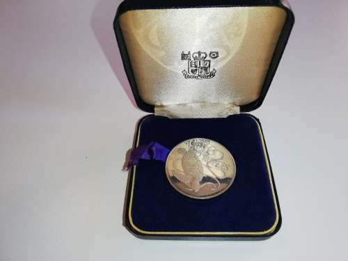 3x Medals and 1x 23kt gold 10 year anniversary 9/11 collectable.