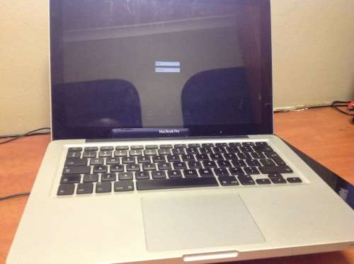 13" Apple MacBook Pro in Excellent cndition