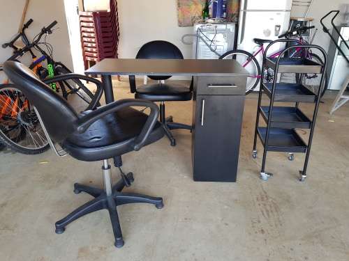 Nail Technician Table, chairs and mobile tray