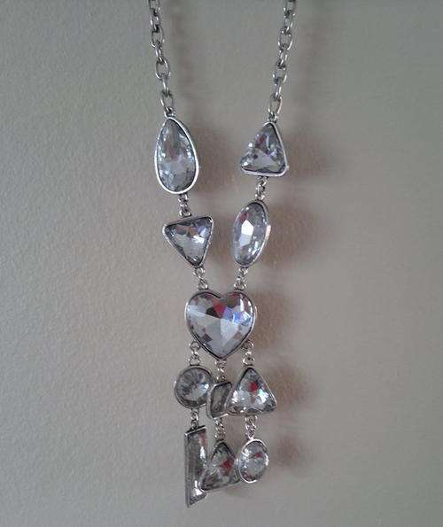A MUST !!!!!!!!!!!!!!!- Absolute gorgeous clear stone necklace
