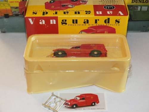 Lledo Vanguards VA11012 Morris Minor Van British Road Services 1:43 MIB.